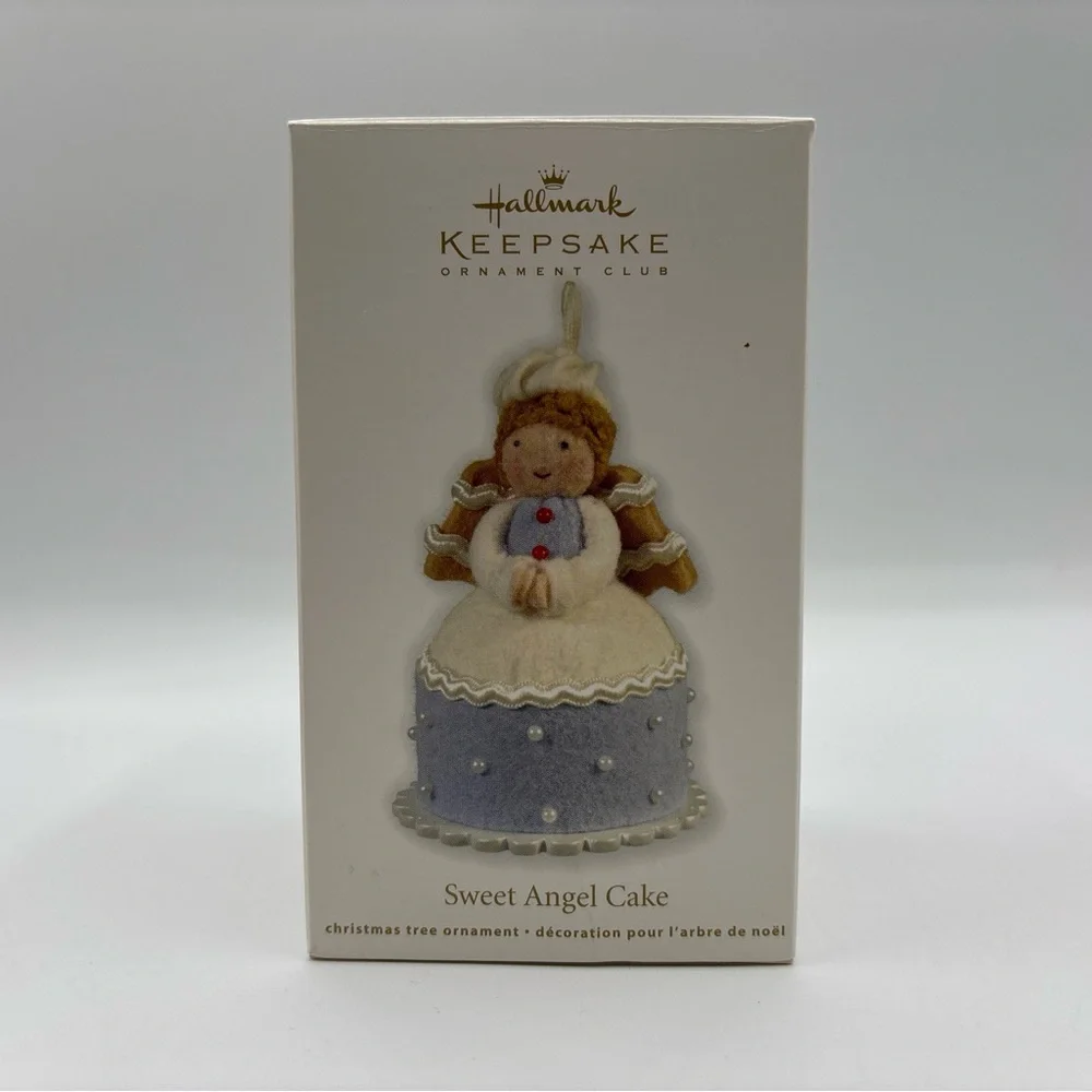Hallmark Keepsake 2012 Sweet Angel‎ Cake Christmas Tree Ornament Handcrafted